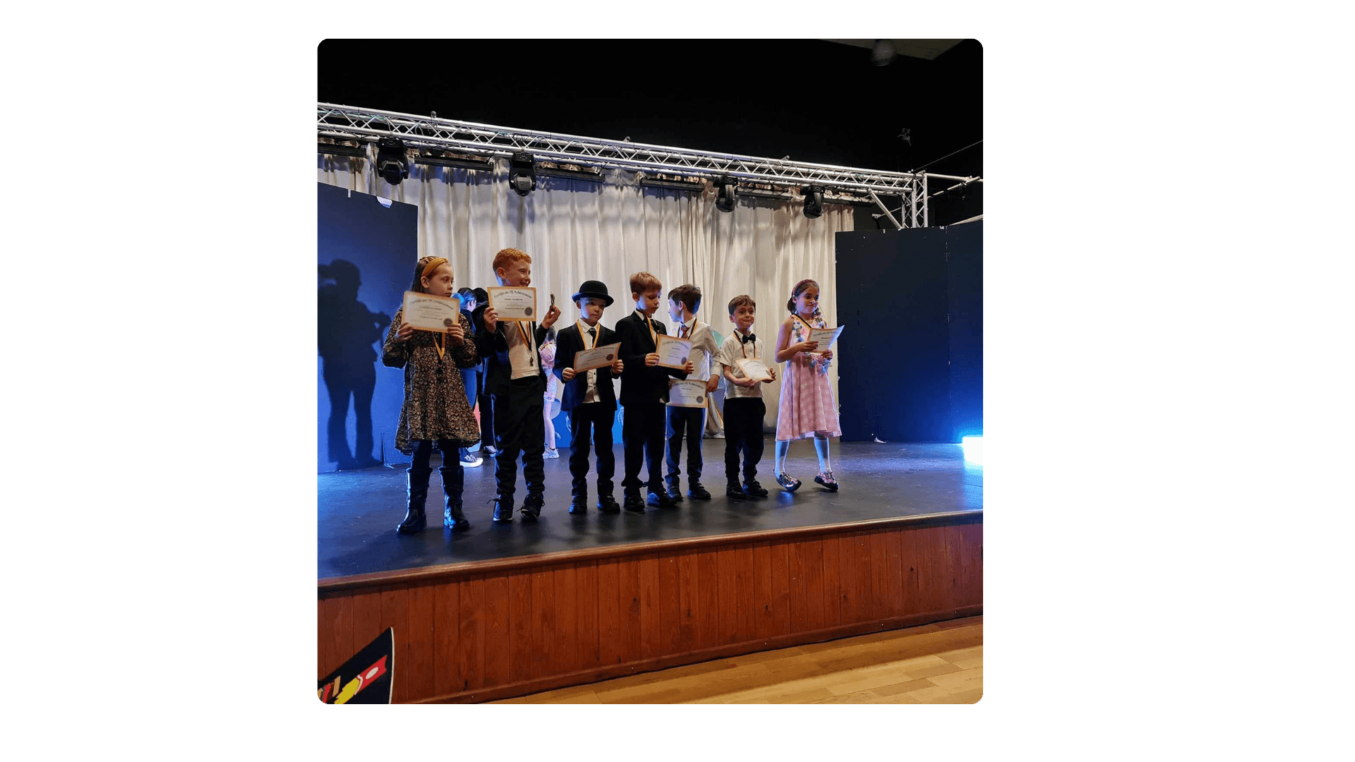 Mr Poppins production photo 3